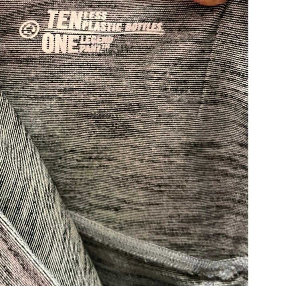 Nike Dri-FIT Gray Black Colorblock Leggings Cropped Women’s Small Athleisure - Picture 7 of 7